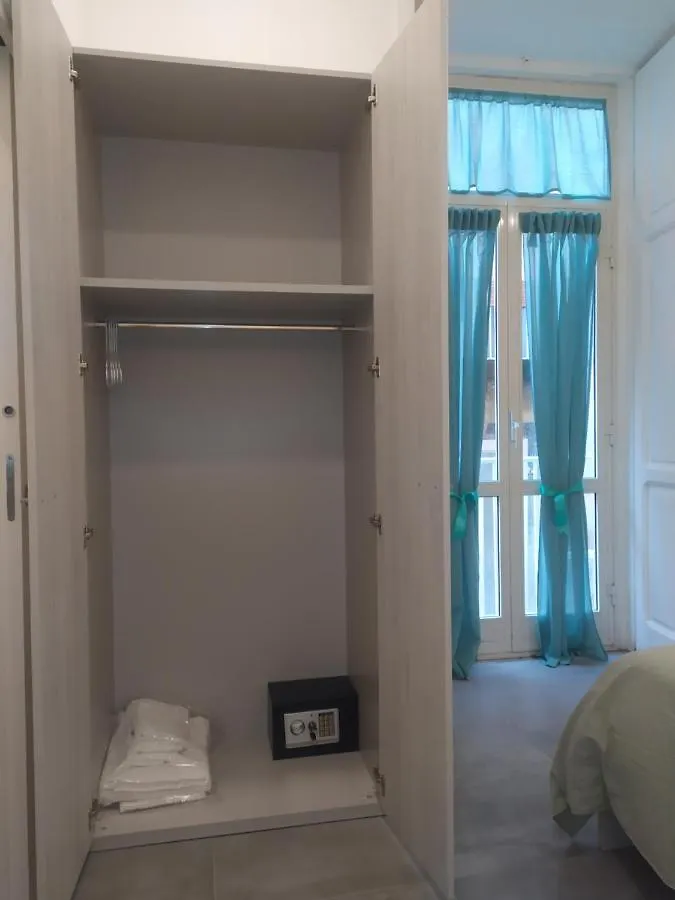Отель Casa Sandrina Неаполь 0*,