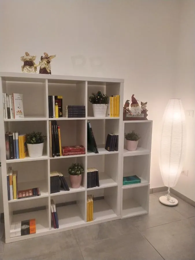 Гостевой дом Отель Casa Sandrina Неаполь